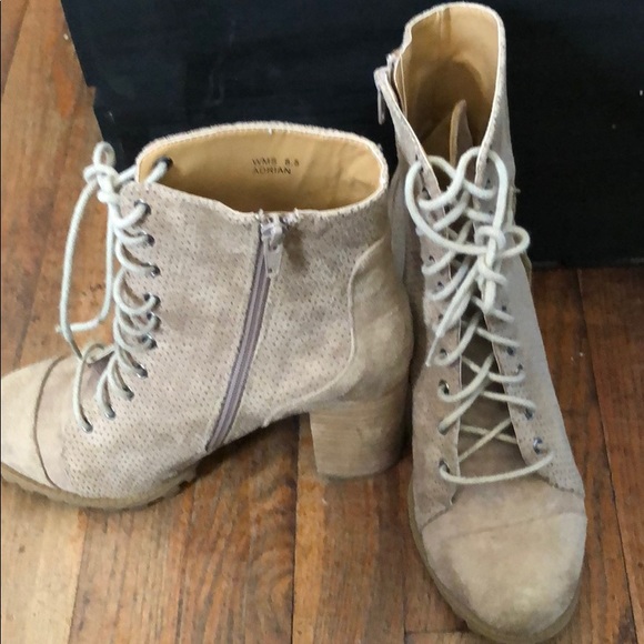 Report boots! - Picture 3 of 3